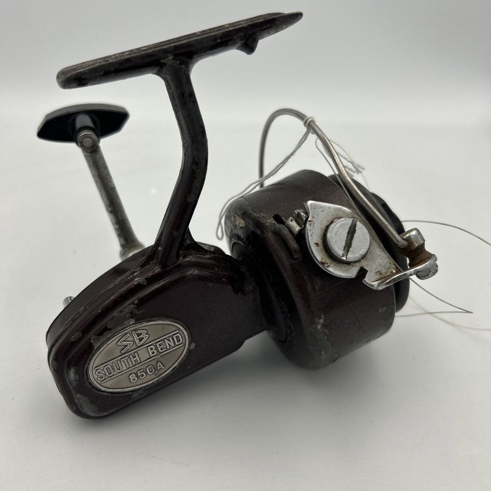 VINTAGE SOUTH BEND 850 A SPINNING FISHING REEL